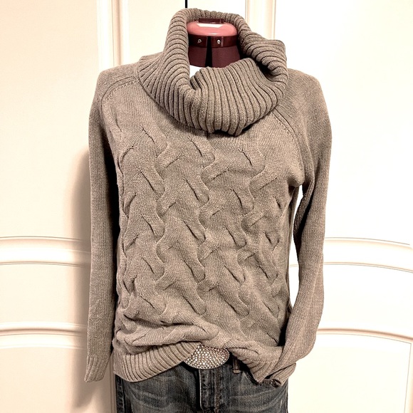 Calvin Klein Sweaters - Calvin Klein cotton blend sweater size S